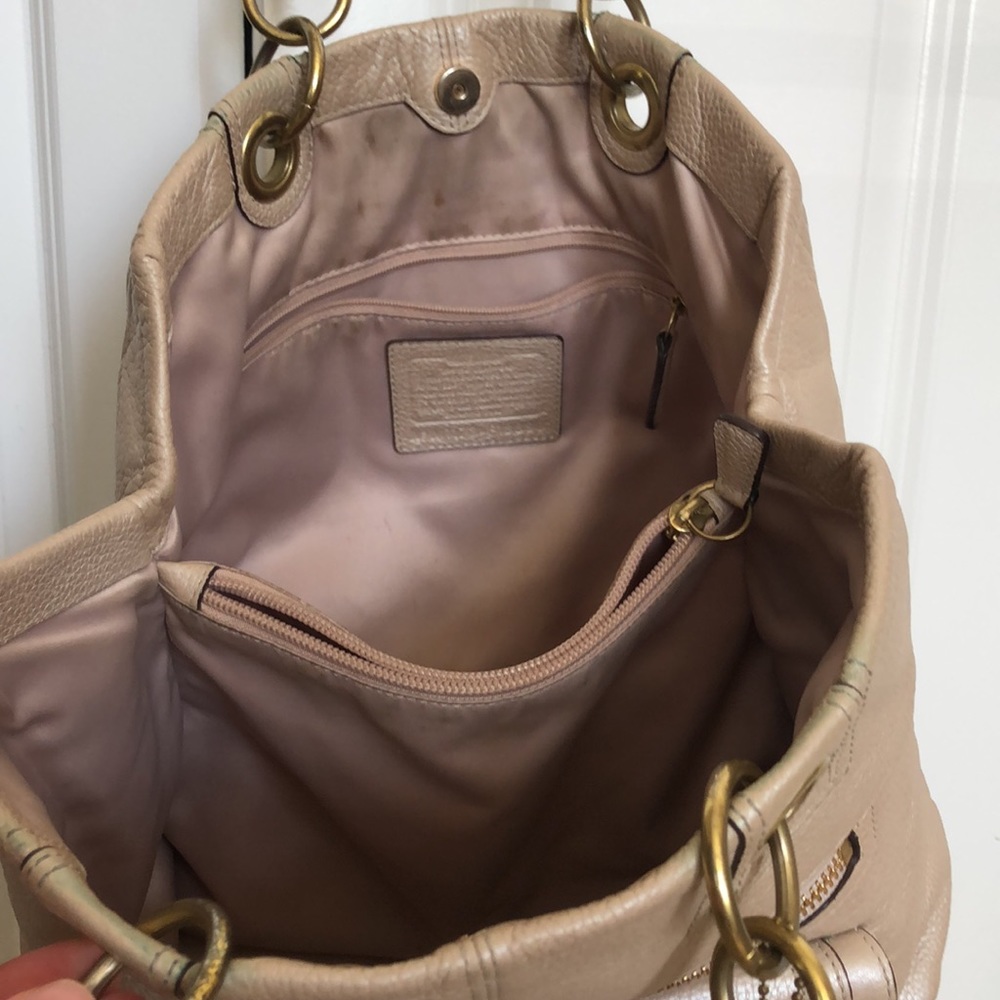 Coach purse - Picture 5 of 6